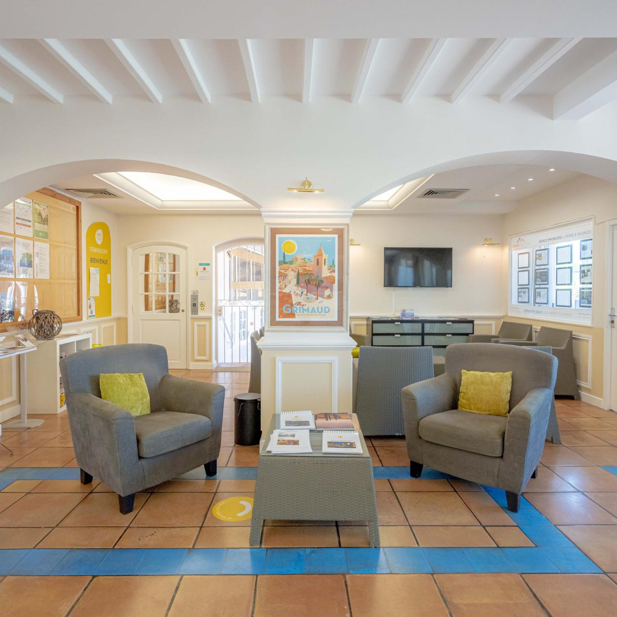 Résidence Pierre&Vacances Les Restanques du Golfe de Saint-Tropez Grimaud Exterior foto