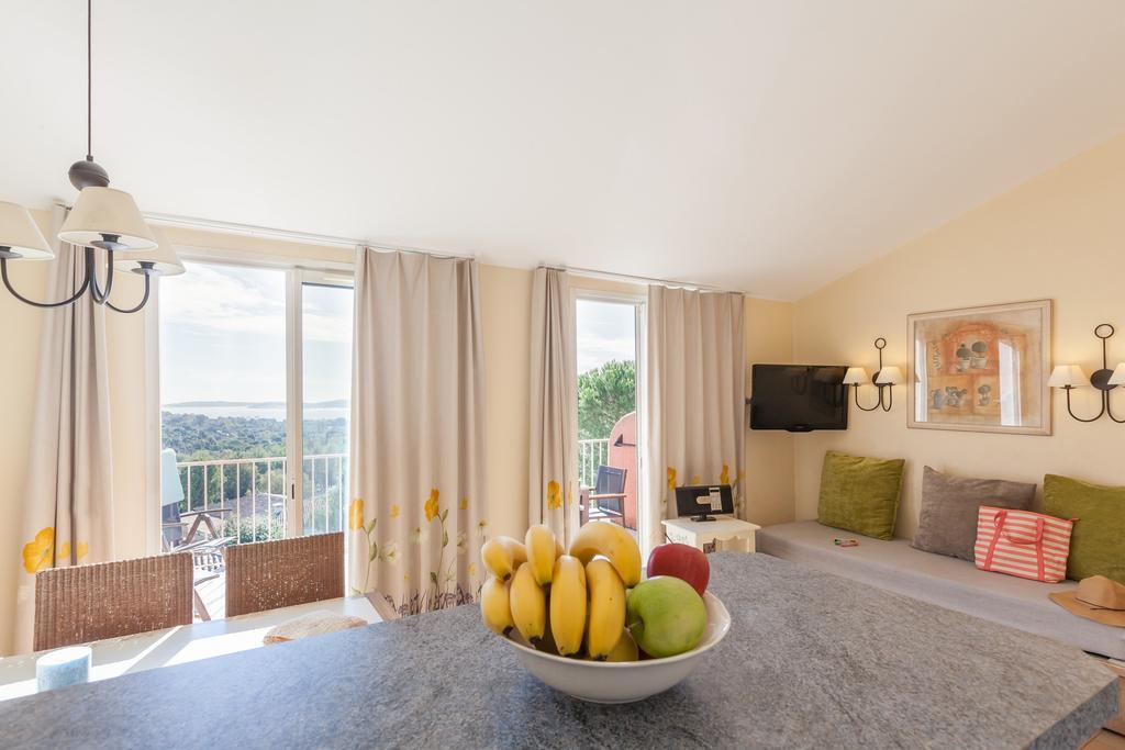 Résidence Pierre&Vacances Les Restanques du Golfe de Saint-Tropez Grimaud Habitación foto